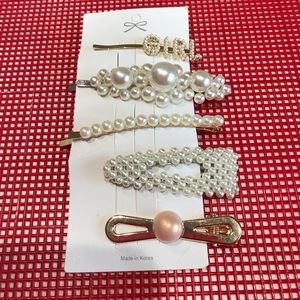 🪴🪴🪴5 New Large Stylish Perl Embellished Hair Clips